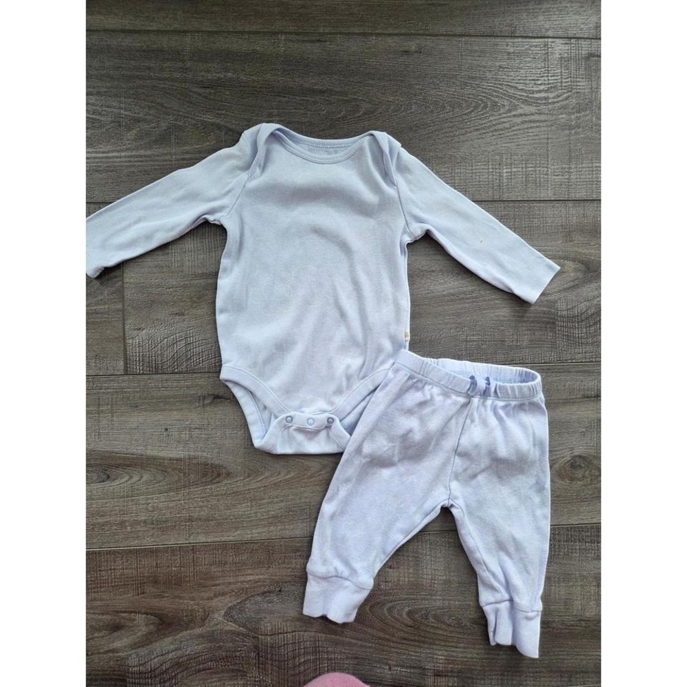 Baby‎ gap set 3-6 mos